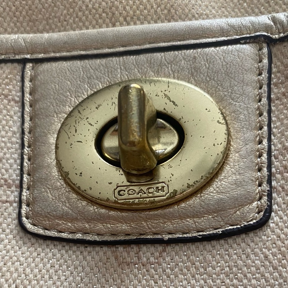 Coach Crossbody - Picture 3 of 5